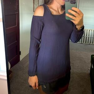 Knox Rose Cold Shoulder Blouse - Size M